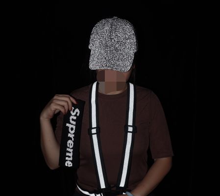 Grijze garens met reflecterend draad Polyester voor naaien breien Weven